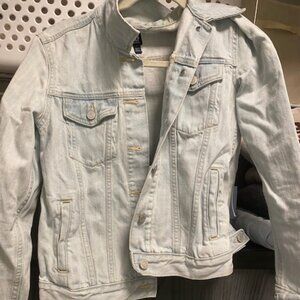 Gap Women Size Small Light Jean Jacket